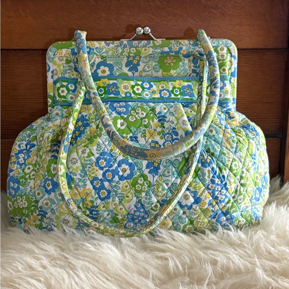 Vera Bradley Set/2 ‘English Meadow’ Floral Tote Bag and Kisslock Shoulder Bag - Picture 4 of 11